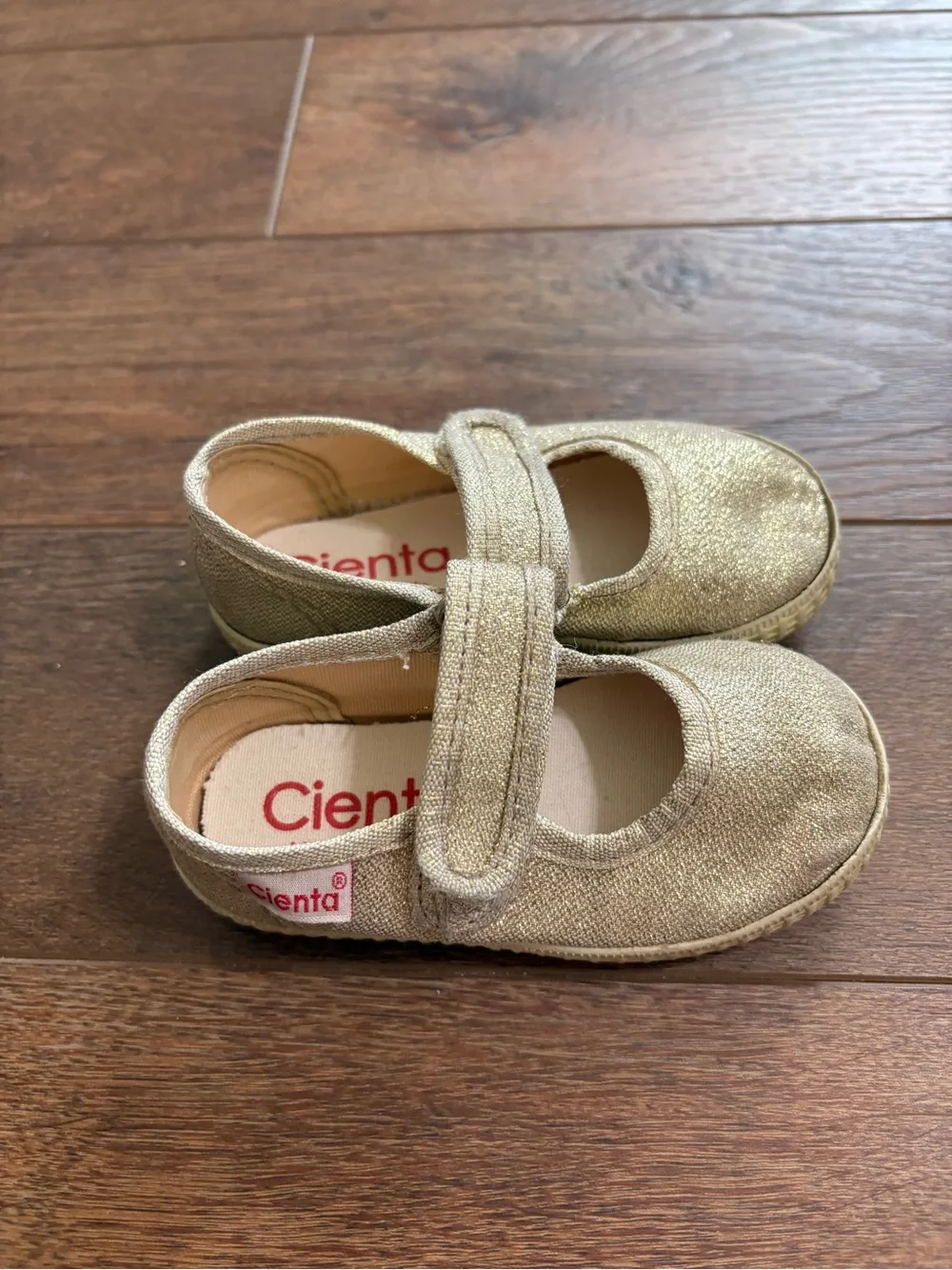 Cienta Gold Glitter Mary Jane Shoes Baby/Toddler Size 5-5.5 EU 21 Made in Spain
